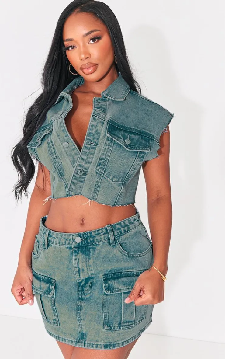 Clearance PrettyLittleThing Shape Washed Denim Raw Hem Edge Cropped Jacket Vintage Wash