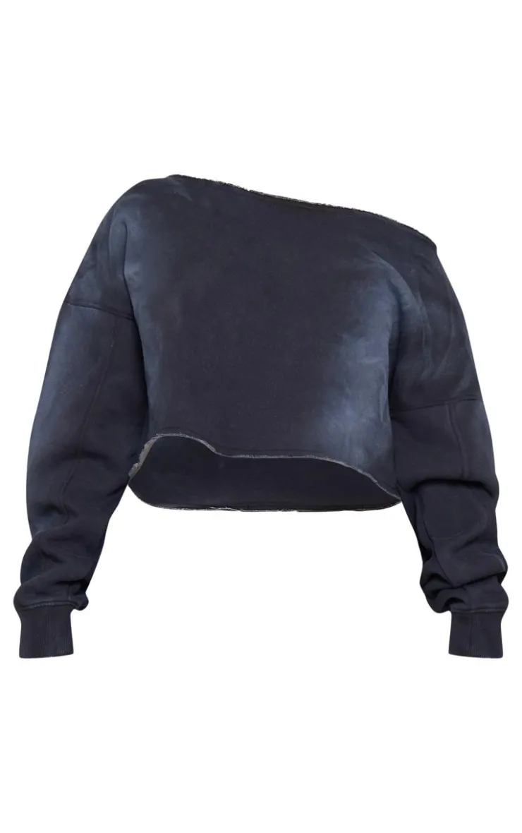 PrettyLittleThing Shape Raw Edge Off Shoulder Cropped Sweatshirt Washed Black