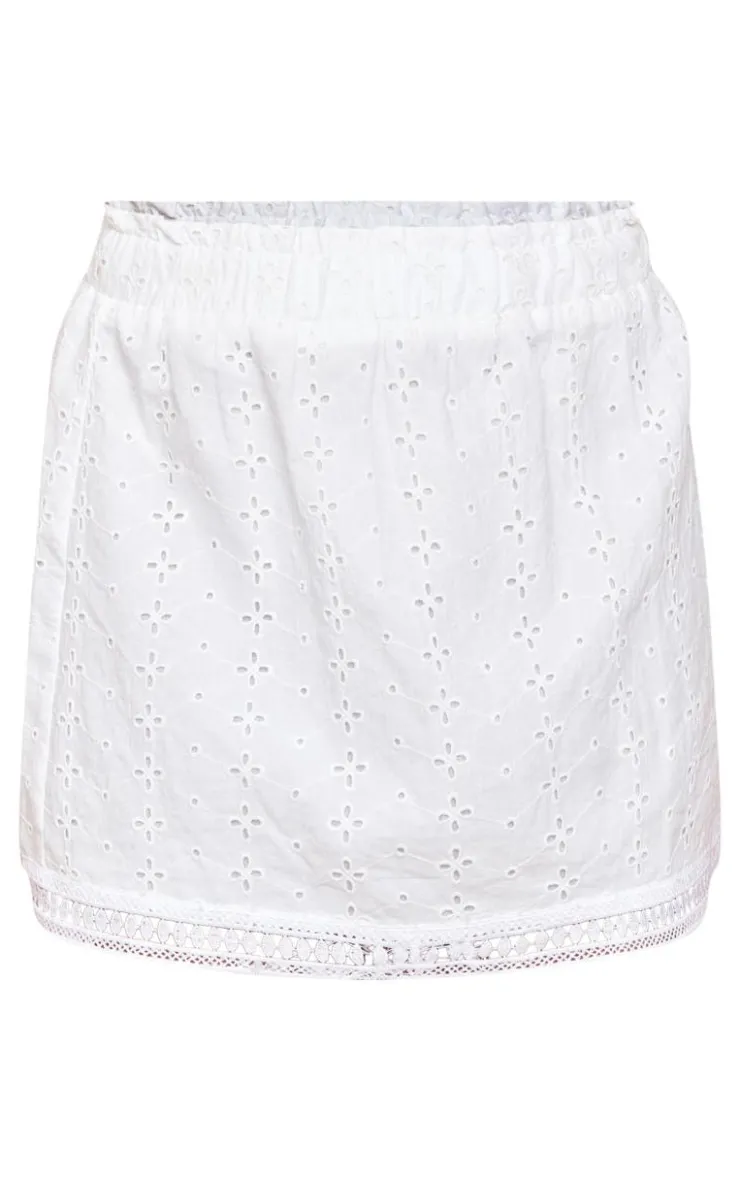 Outlet PrettyLittleThing Broderie Micro Mini Skirt White
