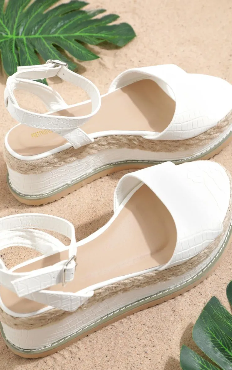 PrettyLittleThing Flatform Sandals*Croc Faux Leather Flatform Sandal