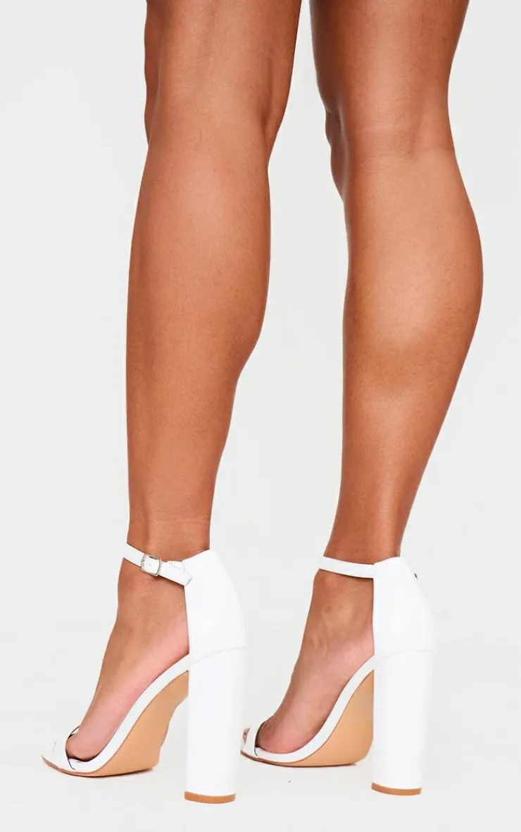 PrettyLittleThing Heeled Sandals*May Blocked Heeled Sandal