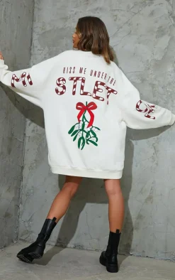 PrettyLittleThing Sweater Dresses*Mistletoe Printed Graphic Oversized Sweatshirt Dress