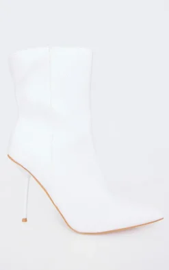 PrettyLittleThing Mid Heels*Pu Point Toe Mid Heeled Ankle Boots