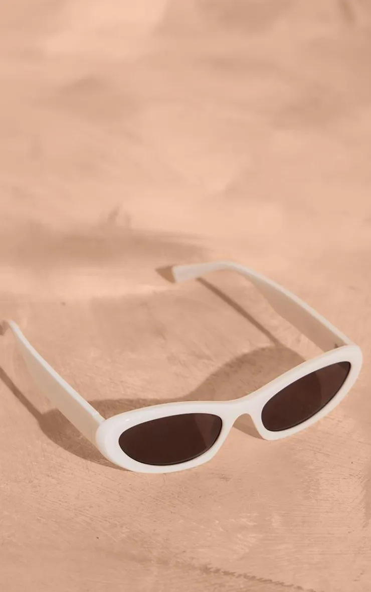 PrettyLittleThing Cat Eye Sunglasses*Slim Retro Cat Eye Sunglasses