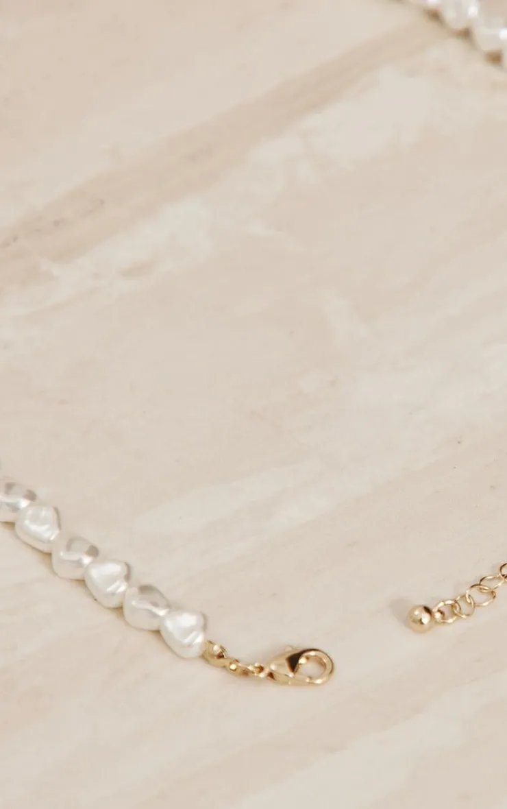 PrettyLittleThing Necklaces*Textured Pearl Choker